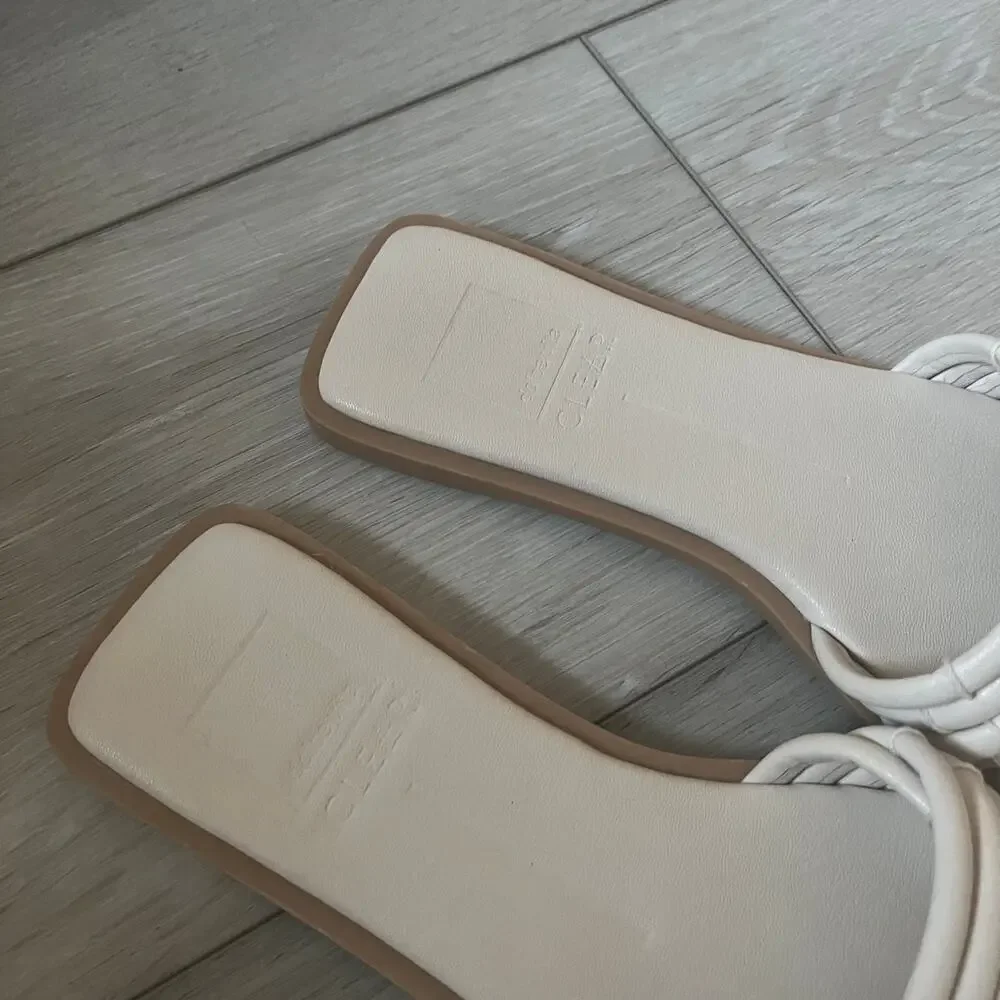 Dolce Vita CLEAR 'NYX' Women's 8 Cream Stella Slide Sandal Square Toe Neutral